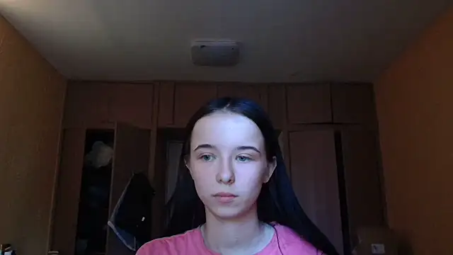 Snapshot of Emilia_Light chatting on June 1, 2026, 7:41 am Emilia Light online show from June 1, 2026, 7:41 am