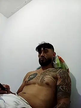 kingbickcockDn online show from November 17, 2025, 3:32 am