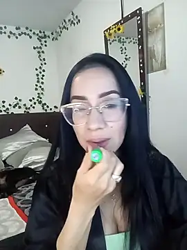 YaraDuartee online show from January 31, 2026, 11:47 pm