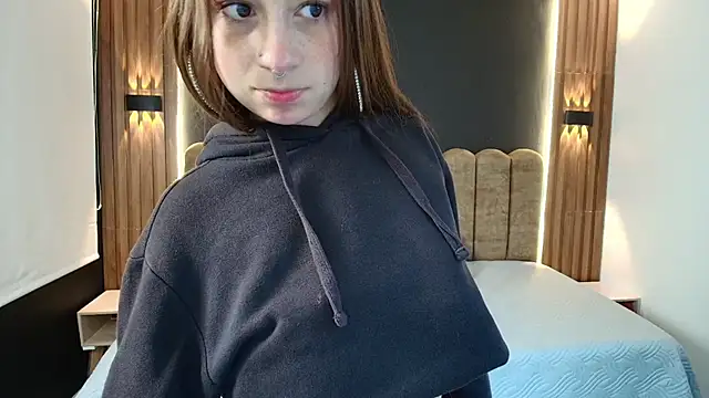 Snapshot of GabySweett_ chatting on June 12, 2026, 1:09 pm GabySweett online show from June 12, 2026, 1:09 pm