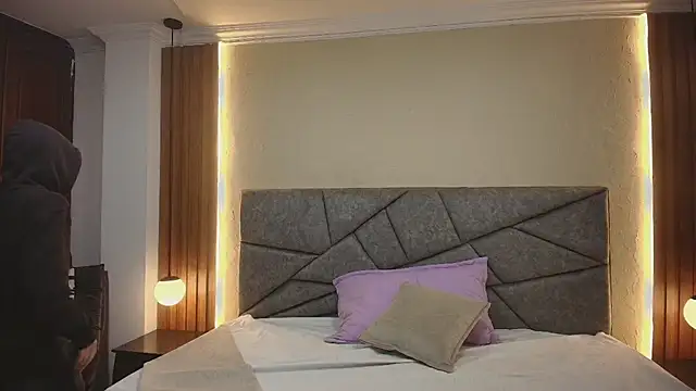 Snapshot of GabySweett_ chatting on March 3, 2026, 1:18 pm GabySweett online show from March 3, 2026, 1:18 pm