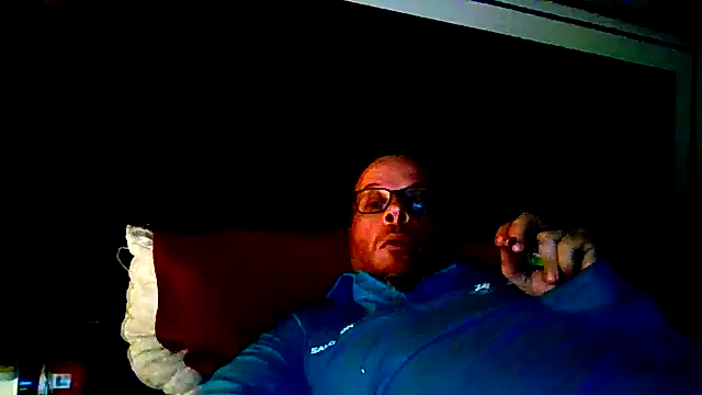 Snapshot of ilmilanese76 chatting on February 27, 2026, 2:23 am ilmilanese76 online show from February 27, 2026, 2:23 am