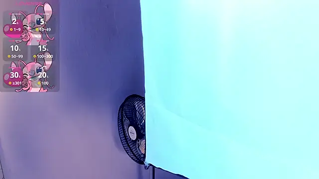 Snapshot of Caroline_Millerr chatting on November 8, 2025, 9:51 pm Caroline Millerr online show from November 8, 2025, 9:51 pm