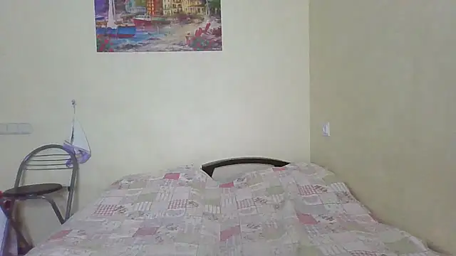 QueenMomyS online show from January 18, 2026, 8:12 pm