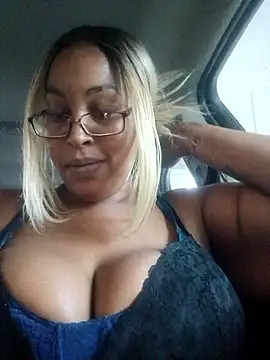 Snapshot of LaNastyy chatting on November 9, 2025, 10:36 pm LaNastyy online show from November 9, 2025, 10:36 pm