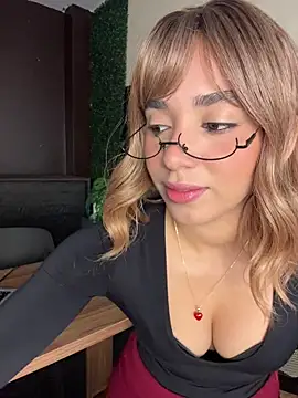 Capricho 01 online show from March 11, 2026, 6:02 pm