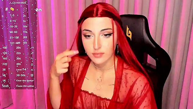 AmyVilvet  online show from February 12, 2026, 9:03 pm