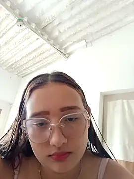 Snapshot of young_dairy01 chatting on October 1, 2025, 12:20 pm young dairy01 online show from October 1, 2025, 12:20 pm