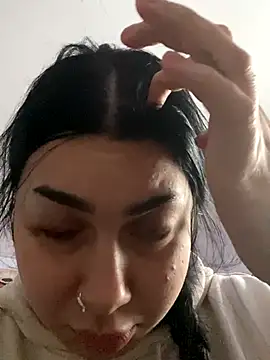 Snapshot of Romina6 chatting on December 16, 2025, 7:34 am Romina6 online show from December 16, 2025, 7:34 am