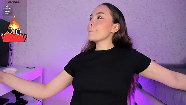 Snapshot of MAGIC_VERA chatting on November 13, 2025, 11:58 am MAGIC VERA online show from November 13, 2025, 11:58 am