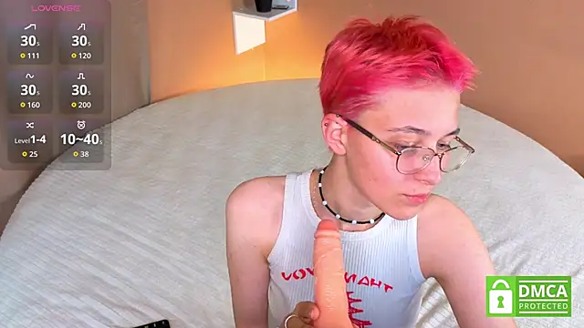 Snapshot of Sharlikiss chatting on October 2, 2025, 3:59 pm Sharlikiss online show from October 2, 2025, 3:59 pm