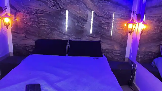 Chanel-munoz online show from October 2, 2025, 3:43 am