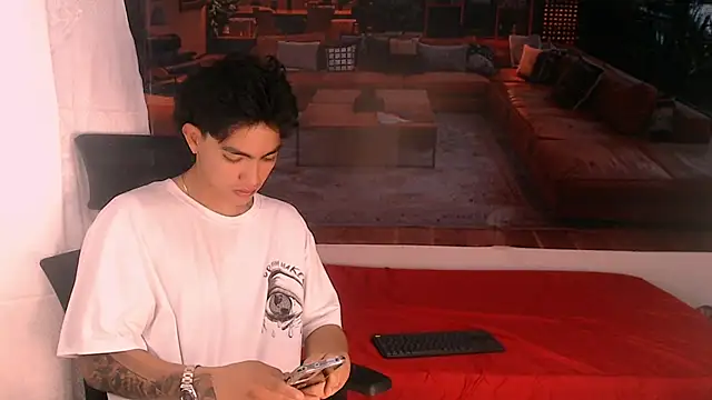 RomeoMillerr online show from December 3, 2025, 7:02 pm