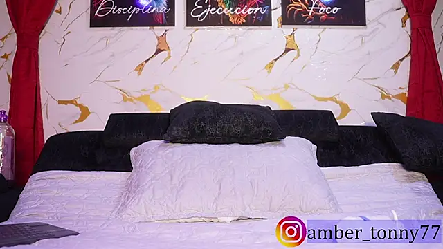 Snapshot of amber_tonny77 chatting on December 15, 2025, 10:21 am amber tonny77 online show from December 15, 2025, 10:21 am