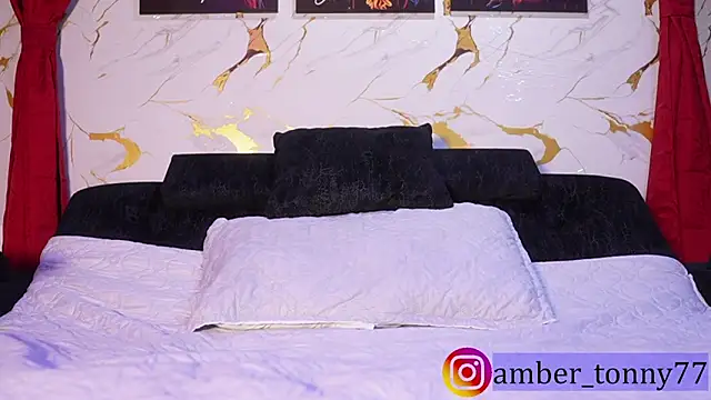 Snapshot of amber_tonny77 chatting on December 14, 2025, 9:15 am amber tonny77 online show from December 14, 2025, 9:15 am