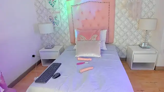 Aria Star7 online show from October 11, 2025, 7:26 pm