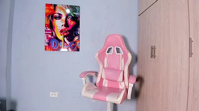 Snapshot of Athenea__fox chatting on November 7, 2025, 11:59 am Athenea fox online show from November 7, 2025, 11:59 am