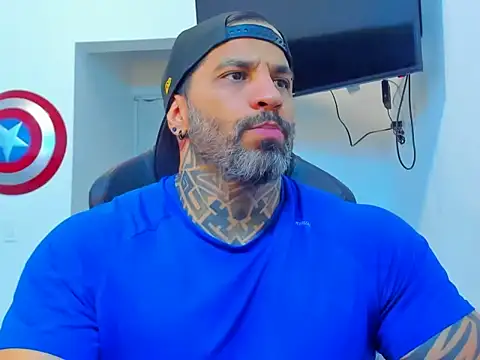 JoshRigby online show from November 6, 2025, 9:52 pm