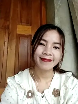 Snapshot of lmc-zz chatting on April 11, 2026, 1:02 am lmc-zz online show from April 11, 2026, 1:02 am