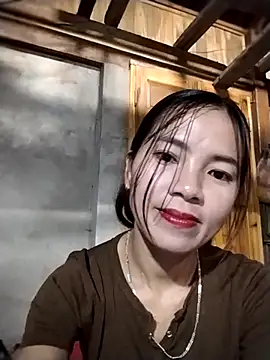 Snapshot of lmc-zz chatting on April 10, 2026, 12:50 am lmc-zz online show from April 10, 2026, 12:50 am