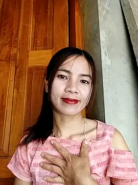 Snapshot of lmc-zz chatting on April 15, 2026, 4:40 am lmc-zz online show from April 15, 2026, 4:40 am