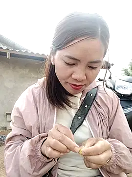 Snapshot of lmc-zz chatting on February 26, 2026, 2:22 am lmc-zz online show from February 26, 2026, 2:22 am