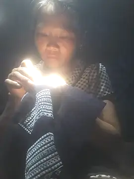 bree-zz online show from October 7, 2025, 4:13 am