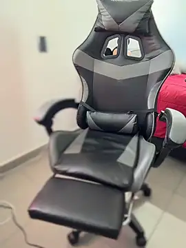 zamir333 online show from March 29, 2026, 6:20 pm