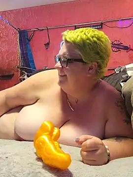 violentviolet68 online show from July 21, 2026, 3:46 pm