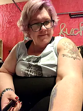 violentviolet68 online show from February 26, 2026, 5:46 pm