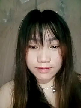 min-xinh online show from March 22, 2026, 9:49 pm