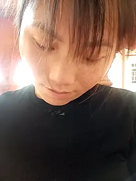 min-xinh online show from April 13, 2026, 8:07 am