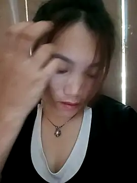 Snapshot of min-xinh chatting on October 18, 2025, 6:26 am min-xinh online show from October 18, 2025, 6:26 am