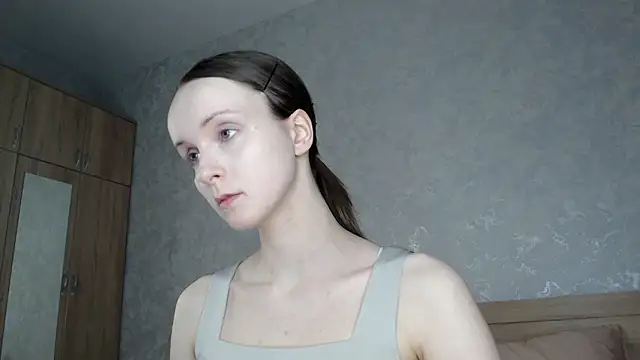 Snapshot of Yourplayfulspark chatting on November 6, 2025, 12:58 am Yourplayfulspark online show from November 6, 2025, 12:58 am