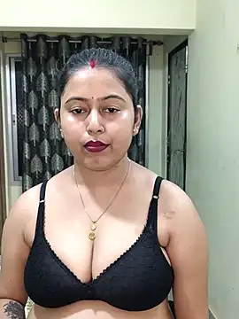 Hot Misti 69 online show from May 10, 2026, 4:31 pm
