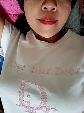 Snapshot of Ori-Min chatting on February 17, 2026, 10:01 am Ori-Min online show from February 17, 2026, 10:01 am