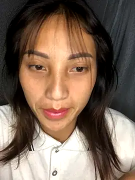 Snapshot of July_sexy69 chatting on October 23, 2025, 1:54 pm July sexy69 online show from October 23, 2025, 1:54 pm