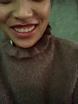 Snapshot of July_sexy69 chatting on October 24, 2025, 7:40 am July sexy69 online show from October 24, 2025, 7:40 am