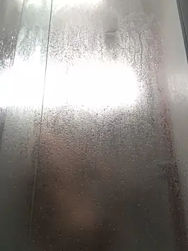 alexawinterrr online show from December 20, 2025, 1:36 pm