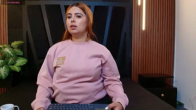 Valka Ross online show from February 13, 2026, 5:18 am