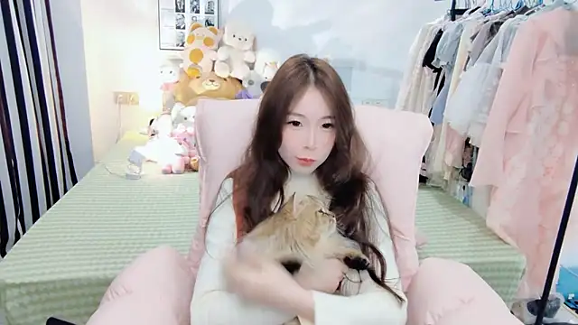 Snapshot of Gardenia-222 chatting on October 27, 2025, 1:56 pm Gardenia-222 online show from October 27, 2025, 1:56 pm