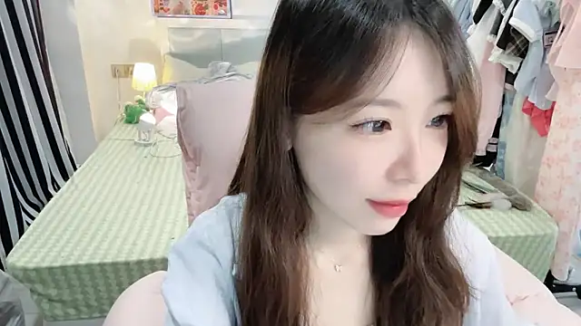Snapshot of Gardenia-222 chatting on April 15, 2026, 3:05 pm Gardenia-222 online show from April 15, 2026, 3:05 pm