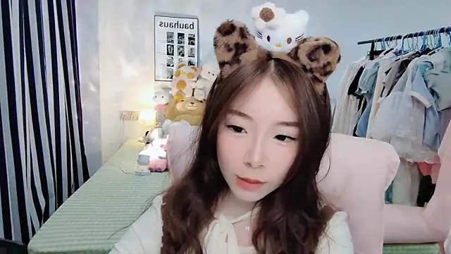 Snapshot of Gardenia-222 chatting on November 2, 2025, 8:41 am Gardenia-222 online show from November 2, 2025, 8:41 am