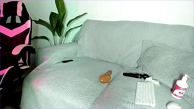 Maui Murray online show from November 6, 2025, 8:51 am