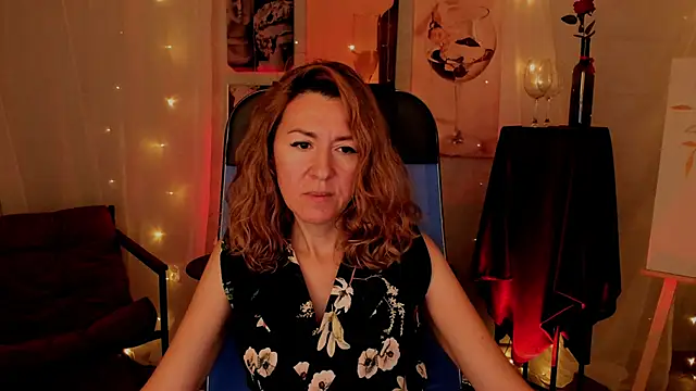 Snapshot of DonnaSmitth chatting on November 28, 2025, 3:23 pm DonnaSmitth online show from November 28, 2025, 3:23 pm