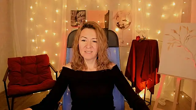 Snapshot of DonnaSmitth chatting on December 4, 2025, 12:26 pm DonnaSmitth online show from December 4, 2025, 12:26 pm