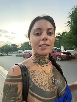 Snapshot of lurosscy chatting on December 21, 2025, 11:27 pm lurosscy online show from December 21, 2025, 11:27 pm