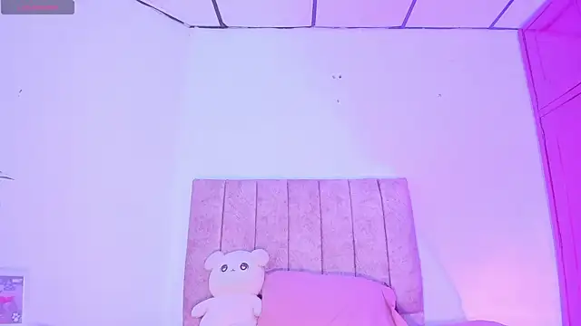 Mila 1wood online show from July 17, 2026, 12:46 pm