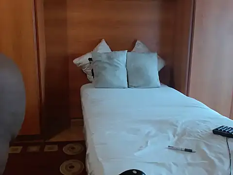 Snapshot of queenteex699 chatting on September 27, 2025, 8:42 am queenteex699 online show from September 27, 2025, 8:42 am