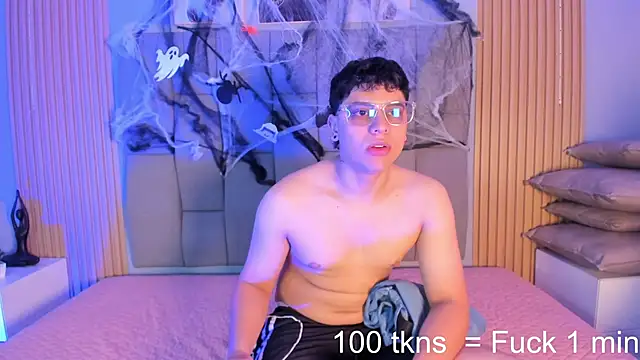 Snapshot of Kandyfrees_ chatting on November 1, 2025, 7:30 pm Kandyfrees online show from November 1, 2025, 7:30 pm